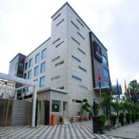 Kings Forth Hotels Ню Делхи Екстериор снимка