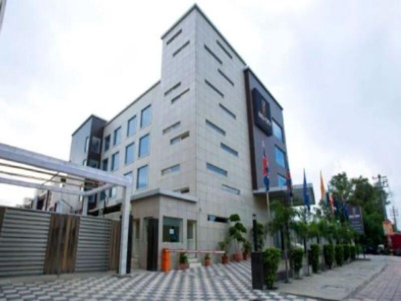 Kings Forth Hotels Ню Делхи Екстериор снимка