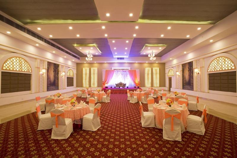 Kings Forth Hotels Ню Делхи Екстериор снимка